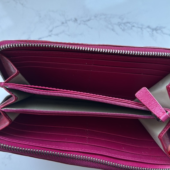 Burberry Wallet - Picture 3 of 5